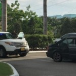Armed cops take aim at car in Governor’s Square Armed cops take aim at car in Governor’s Square