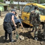 UK navy support crew gets to work in Dominica UK navy support crew gets to work in Dominica
