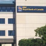 Burglars steal cash during bank break-in Burglars steal cash during bank break-in