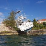 Captain crashes boat into ironshore Captain crashes boat into ironshore