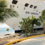 Cruise ship crashes into dock in Roatan Cruise ship crashes into dock in Roatan
